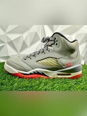 Jordan 5 Retro GS “Hot Lava” Wolf Grey Black Hot Lava Red Size 6.5Y 440892-018